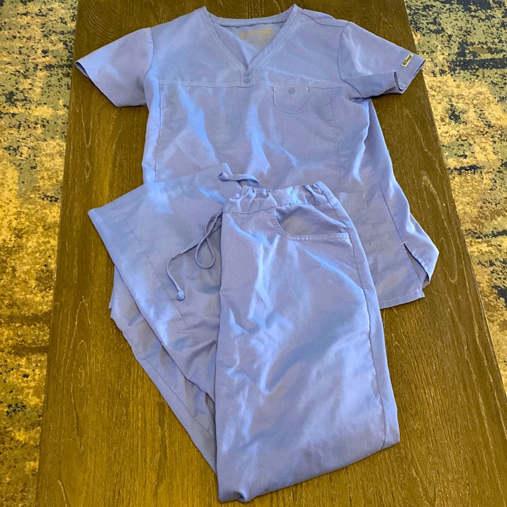Grey’s anatomy light blue scrub set